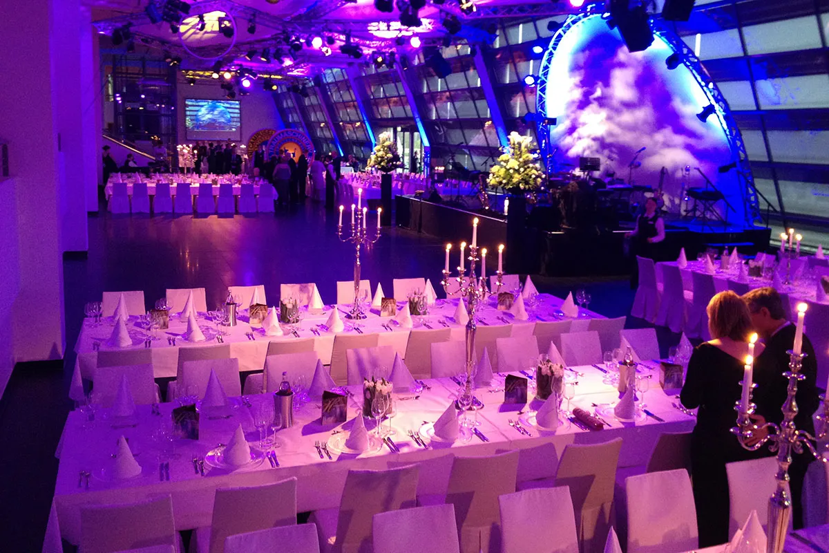 B2B Event Marketing und Google-Sichtbarkeit: Wie Sie aus jeder Veranstaltung nachhaltigen digitalen Nutzen ziehen
